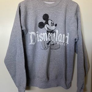 Disneyland crew neck sweatshirt - size small